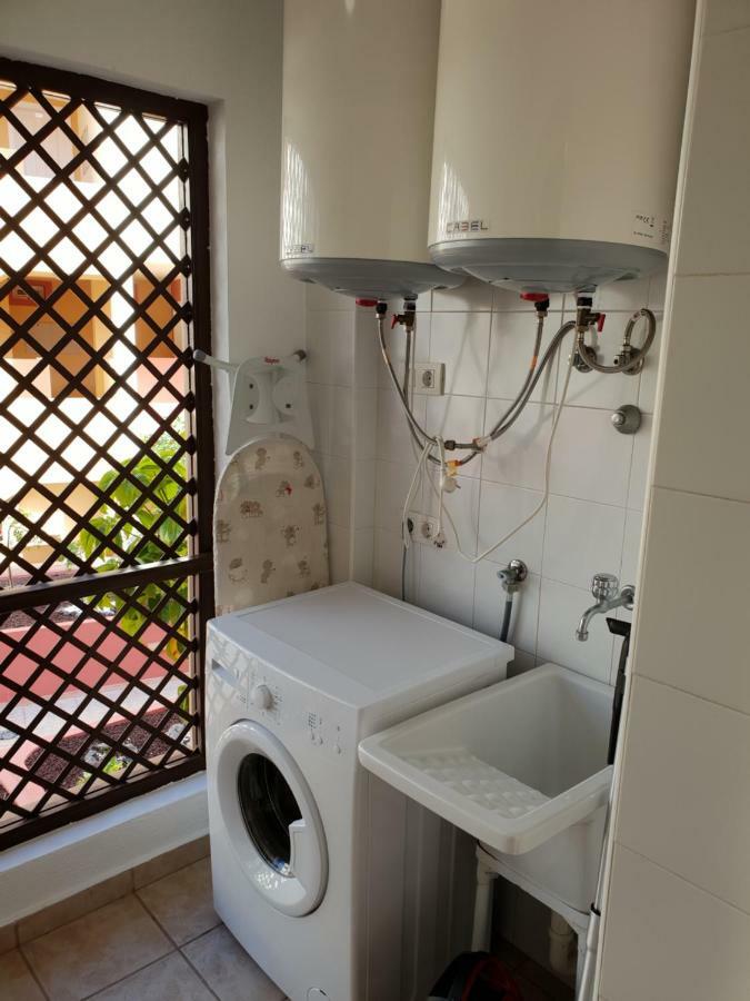 אדחה Terrazas Del Duque 2, Terrace, Sea View, Only 300 M To Beach, Heated Pool, Air Conditioning, Wifi Internet, Dishwasher, Washing Machine מראה חיצוני תמונה